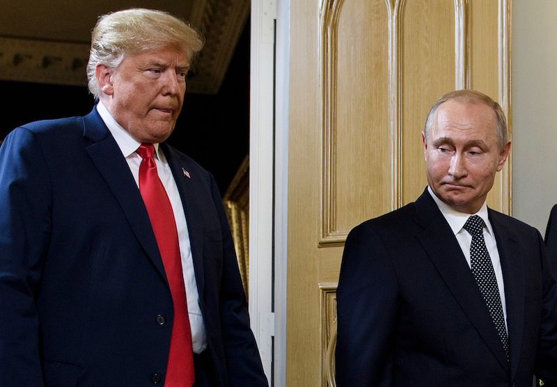 Abi prezidenti tikšanās sākumā 2018. gada jūlijā.. Foto – AFP/Scanpix/LETA
