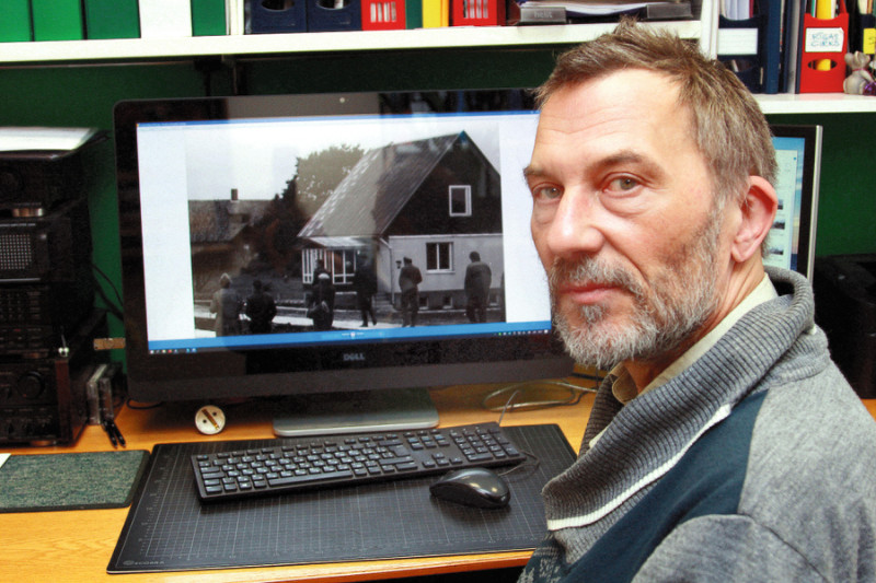 Arhitekts Aivars Zavadskis mūsdienās vada uzņēmumu “ADZ birojs”, bet 70. – 80. gadu mijā viņa uzdevums bija gatavot projektus Līvānu mājām: “Līvānietes sāka būvēt tāpēc, ka Latvijas PSR laukiem steidzīgi vajadzēja apdzīvojamās platības, kas bija ātri uzslienamas.”