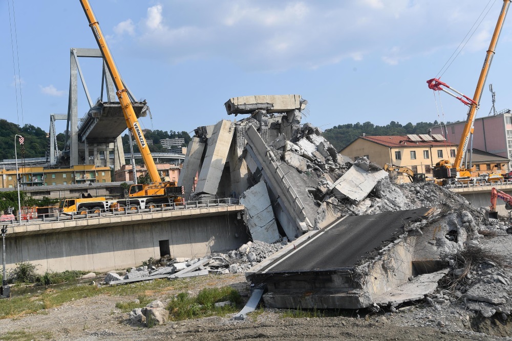 Sabrukušais Dženovas tilts Itālijā, 19.08.2018.