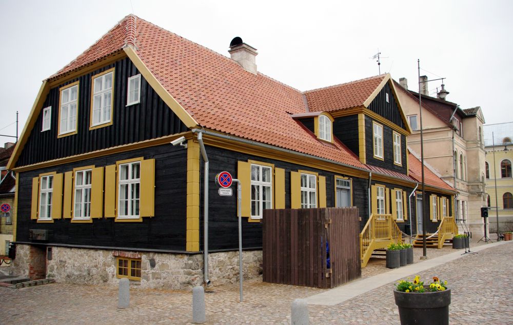 Pēc restaurācijas atklātais Kuldīgas vecais rātsnams.