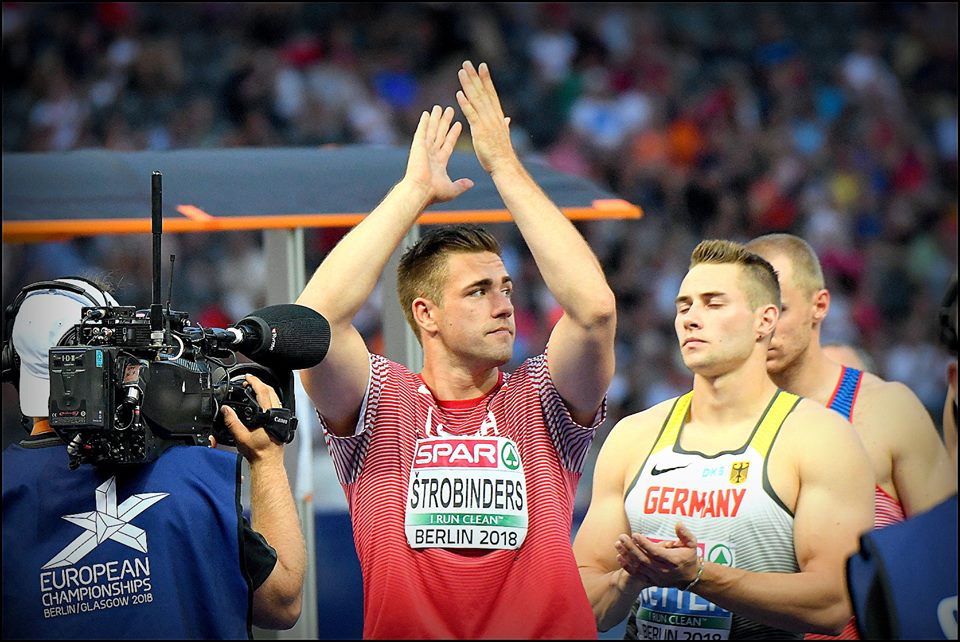 Šķēpmetējs Rolands Štrobinders