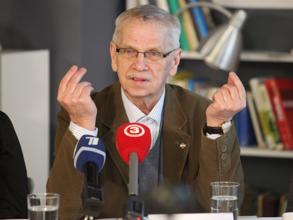 Arvīds Ulme.