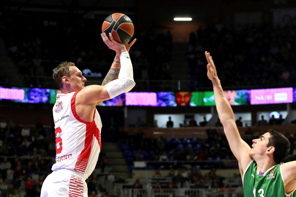 Basketbolists Jānis Timma (foto – no kreisās). Arhīva foto.