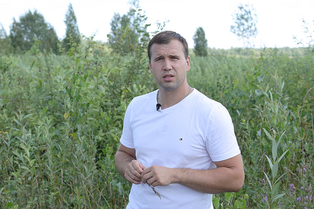 Konkursa “Sakoptākais mežs” dalībnieks Rūdolfs Rusiņš: “Tā kā man pieder jaunaudzes, šobrīd jāiegulda. Taču plantāciju mežos plānoju divdesmit gadu apriti.”