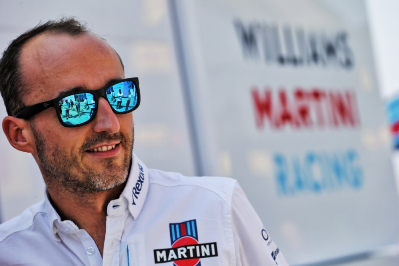 Roberts Kubica nav ticis pie pilna laika darba F-1 komandā.