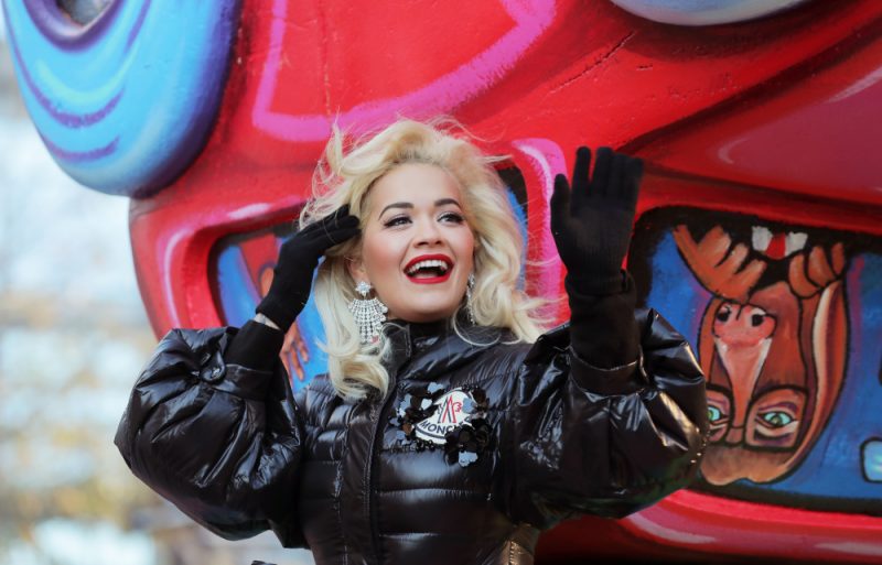 Britu dziedātāja, dziesmu autore un aktrsie Rita Ora.
