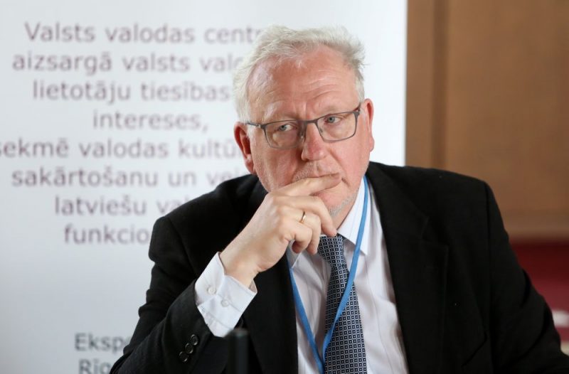 Valsts valodas centra direktors Māris Baltiņš
