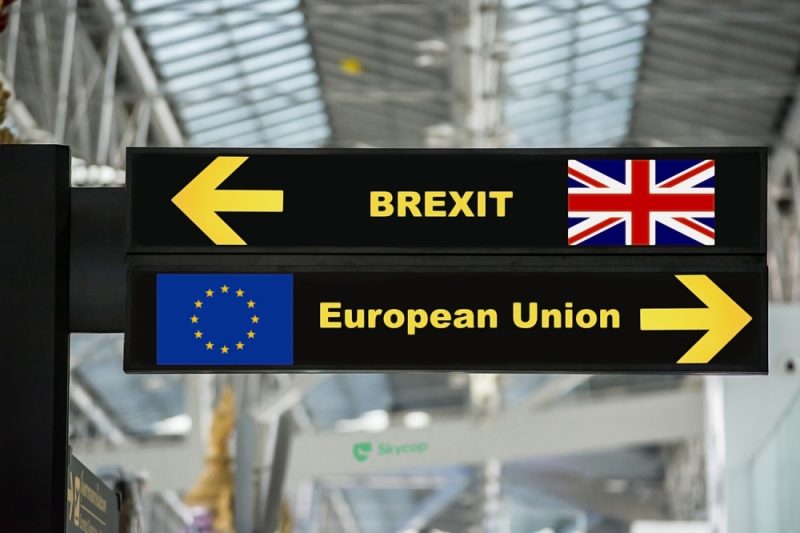 Aviācijas nozare gatavojas ļaunākajam “Brexit”scenārijam.