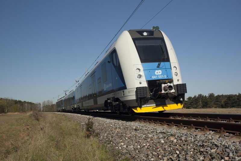Ražotāja “Škoda Vagonka” elektrovilciens.