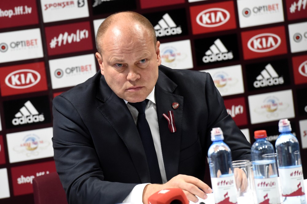 Latvijas futbola izlases galvenais treneris Miksu Pātelainens.