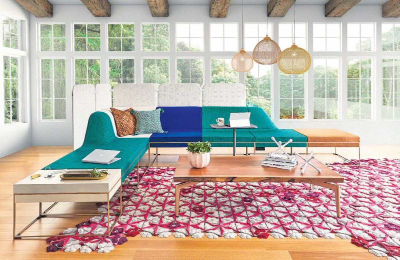 “Decor” stila līnijā īpaši akcentētas jaunās sezonas vadošās tematiskās tendences. “Briga”, spilgtums – dzīvīga zaļumu un sarkanā krāsa.