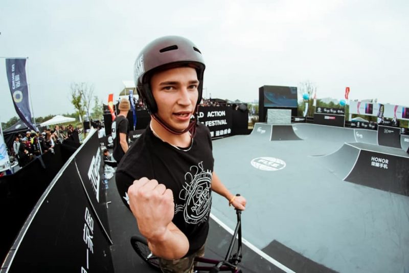 BMX frīstaila braucējs Ernests Zēbolds.