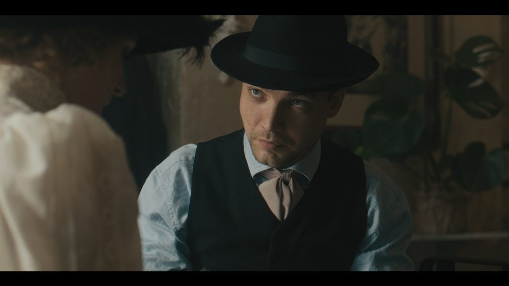 Mārtiņš Kalita filmā “1906” atveido pagrīdnieku ar segvārdu “Pelēkais”.