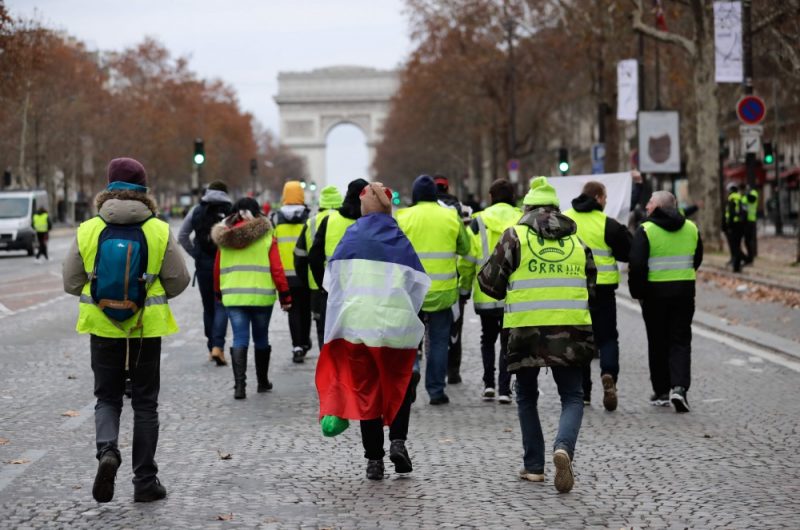 Francijā notiek “dzelteno vestu” protesti, 08.12.2018.