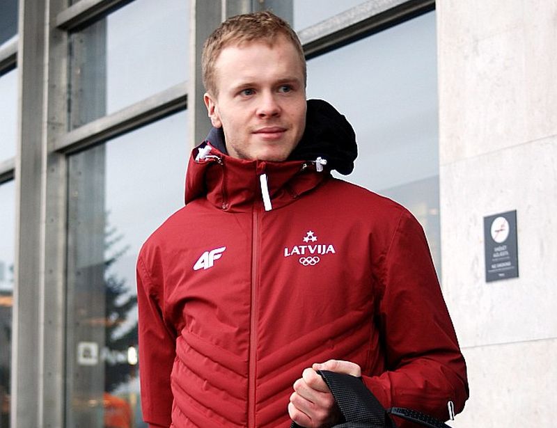 Olimpiskā šorttreka slidotāja Roberto Puķīša ceļi ir patiešām neizdibināmi.