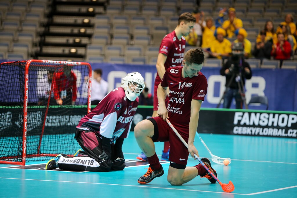 Latvijas florbolisti pasaules čempionāta ceturtdaļfināla spēlē pret Zviedriju piedzīvoja pamatīgu sagrāvi.
