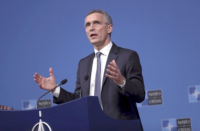NATO ģenerālsekretārs Jenss Stoltenbergs, kurš agrāk bija izteicies, ka NATO neplāno Eiropā izvietot jaunus kodolieročus, tagad atzinis, ka NATO ir jāsagatavojas pasaulei bez vidēja un tuva darbības rādiusa kodolbruņojuma līguma.