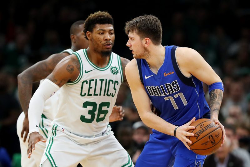 Luka Dončičs uzbrukumā.