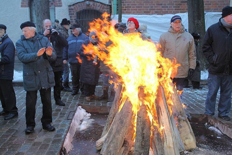 Pie Saeimas ēkas piemin 1991.gada barikāžu laiku, 20.01.2019.