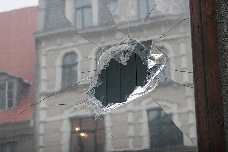 No prokuratūras apsūdzībā uzrādītajiem datiem izriet, ka dažādu iestāžu kopējie zaudējumi 13. janvāra grautiņos tika lēsti par 143 433 latiem (204 086 eiro).