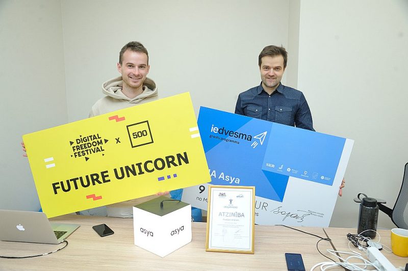 Mobilā lietotne “Asya”, ko izveidojuši Ēvalds Urtāns un Ariels Tabaks, ir ambiciozs projekts ar mērķi pārveidot savstarpējo komunikāciju.