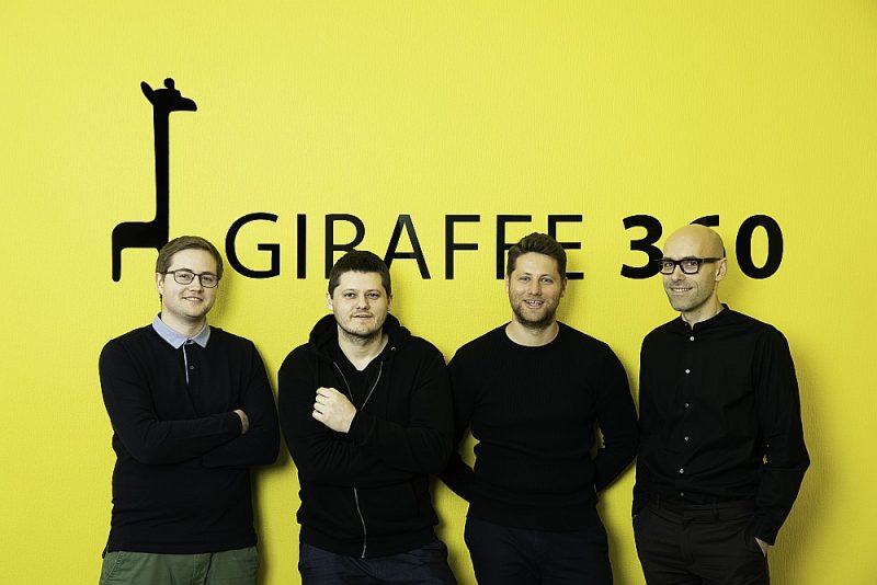 “Giraffe360″ šobrīd ir milzīgas iespējas priekšā – mums ir investoru uzticība, fantastiska komanda, strādājam globālam tirgum, viss ir pašu rokās,” uzskata “Giraffe360” valdes priekšsēdētājs un līdzdibinātājs Mikus Opelts. Attēlā visa “Giraffe360” vadības komanda – tehniskais direktors Einārs Deksnis, izpilddirektors Madars Opelts, valdes priekšsēdētājs Mikus Opelts un finanšu direktors Gints Sloka.