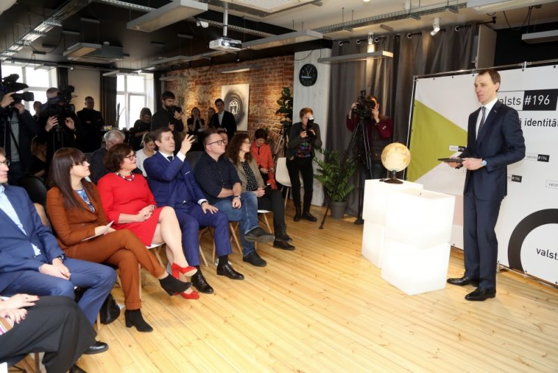 2019.gada 25. februārī desmit partneri, tostarp Ekonomikas ministrija, Cēsu novada pašvaldība, vadošās Latvijas augstskolas, IT uzņēmumi un radošo industriju pārstāvji paziņoja par jaunas kustības – “Valsts #196” – dibināšanu.