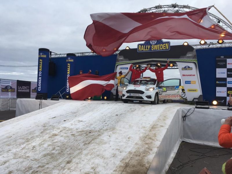 Mārtiņš Sesks un Krišjānis Caune Zviedrijas rallijā.