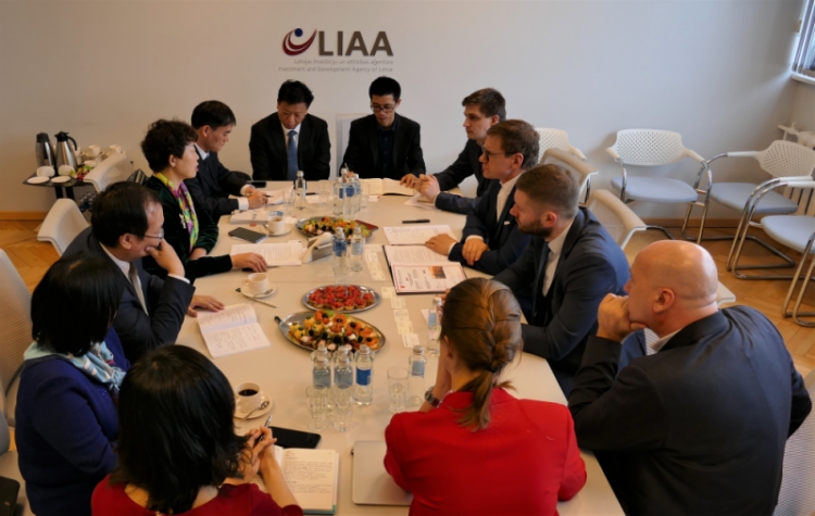Latvijas Investīciju un attīstības aģentūra (LIAA) uzņēma delegāciju no Ninbo (Ķīna) pilsētas pašvaldības komercijas departamenta, kā arī Ķīnā bāzētā tirdzniecības uzņēmuma “China-Base Ningbo group Co.Ltd” pārstāvjus.