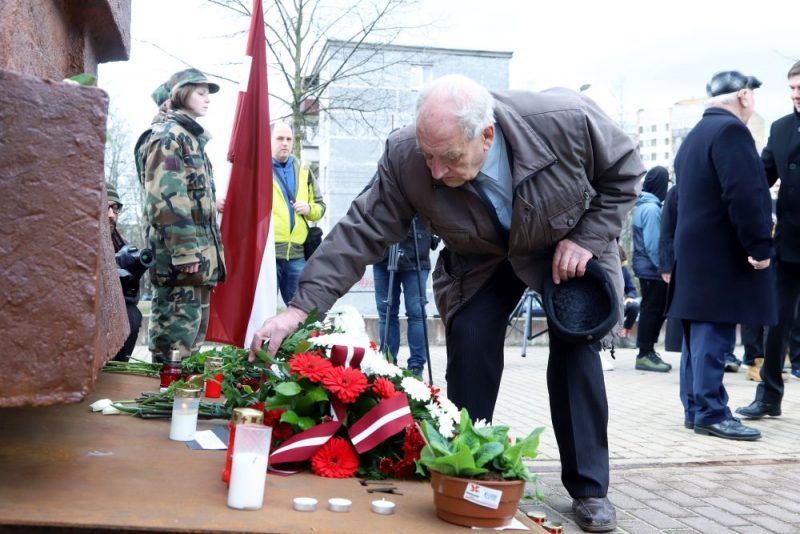 Rīgā pie Šķirotavas stacijas piemin 1949.gada 25.marta deportācijas un Komunistiskā genocīda upuri, 25.03.2019.