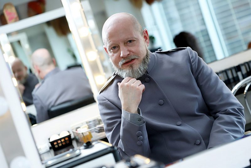 Ģirts Ķesteris: “Interesanti ir skatīties uz vīrieti ar slapjām biksēm. Un es viņu pazīstu. Nožēlojams egoists, kurš līdz šim apmierinājis tikai savas vajadzības.”