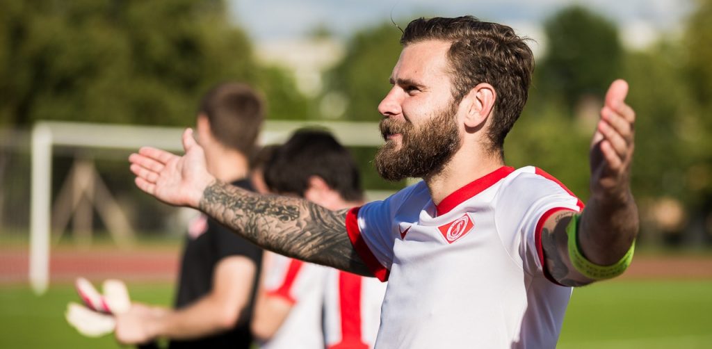 Edgars Gauračs profesionāla futbolista karjeru noslēdza ar gūtiem vārtiem.