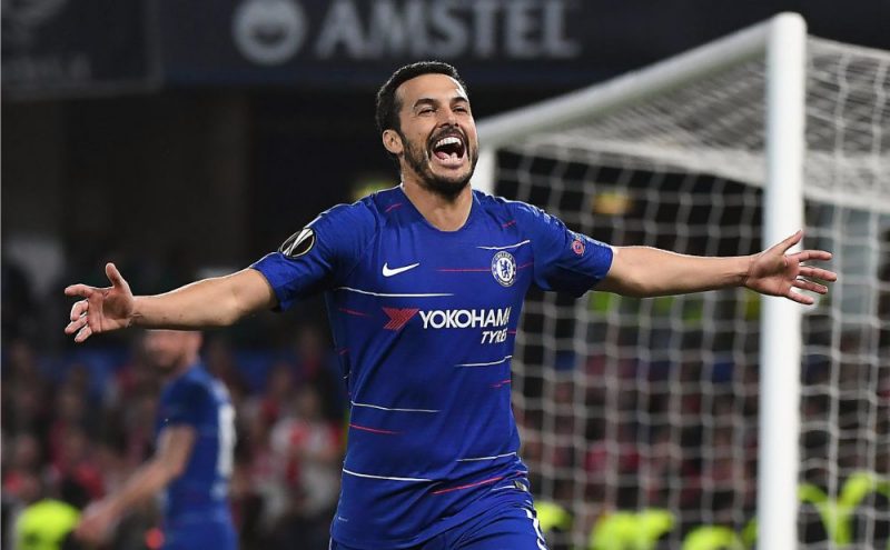 Londonas “Chelsea” futbolists Pedro Rodrigess pēc gūtajiem vārtiem.