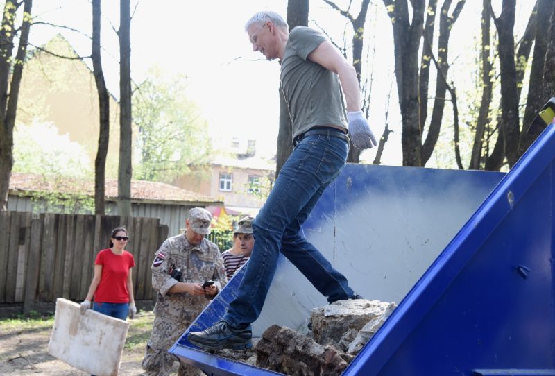 Lielā talka VSAC “Rīga filiāles “Rīga” teritorijā.