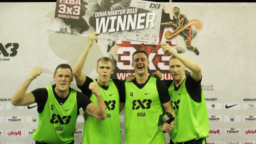 “Rīga Ghetto Basket” komanda pēc triumfa Dohā.