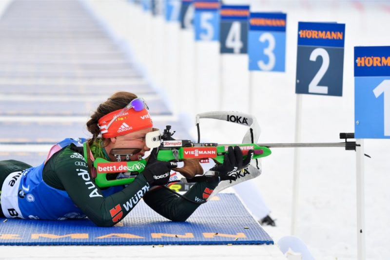 Laura Dālmeiere nolēmusi likt punktu biatlonistes karjerai.