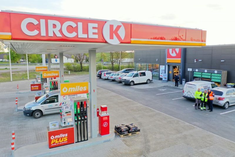 "Circle K" atver jauna koncepta degvielas uzpildes staciju Salaspilī.
