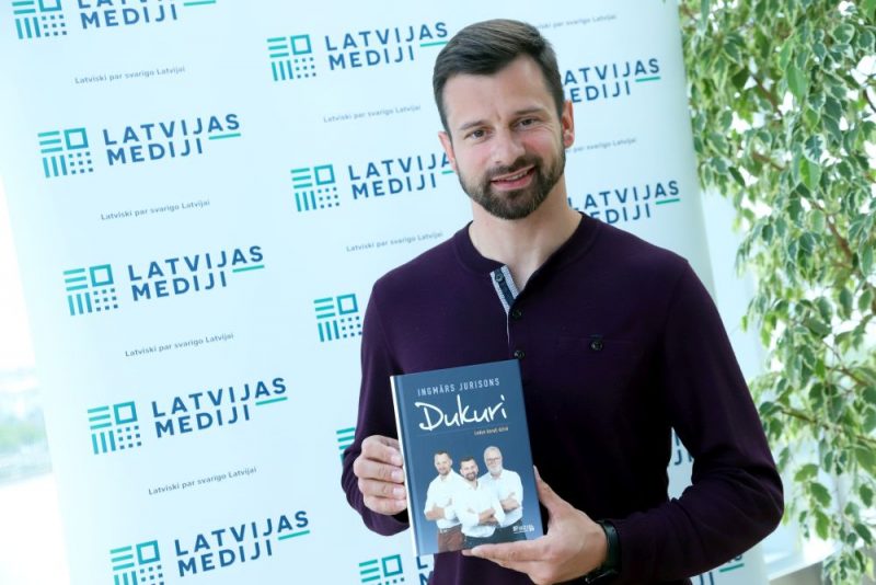 Martins Dukurs šogad sesto reizi triumfēja pasaules čempionātā.
