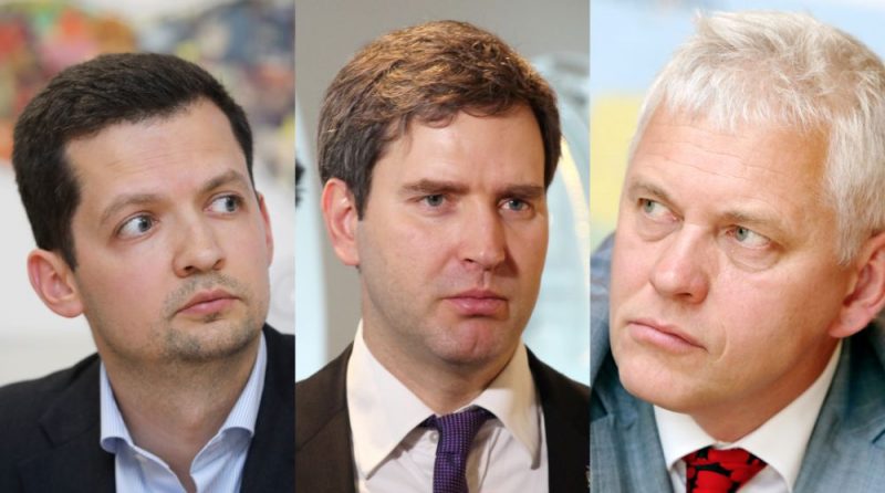 No kreisās: Jānis Aizbalts, Māris Simanovičs, Viesturs Tamužs