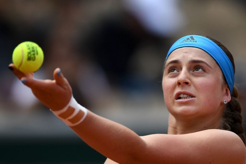 Aļona Ostapenko.