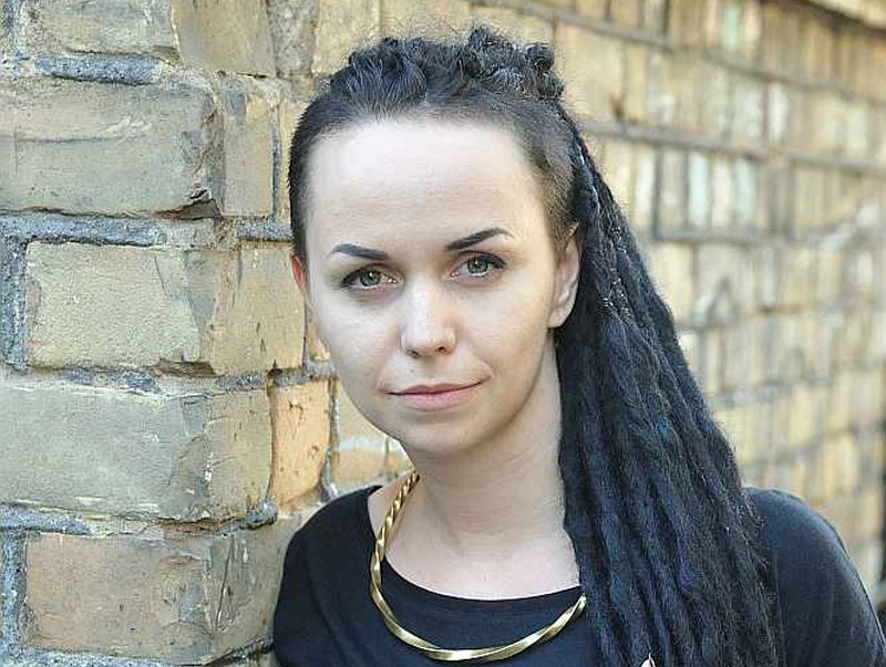 Sindija Mačtama: “Mani tēli ir skarbi, jo tikai rūdījums ir ļāvis latviešu senajām dziesmām izskanēt līdz mūsdienām.”