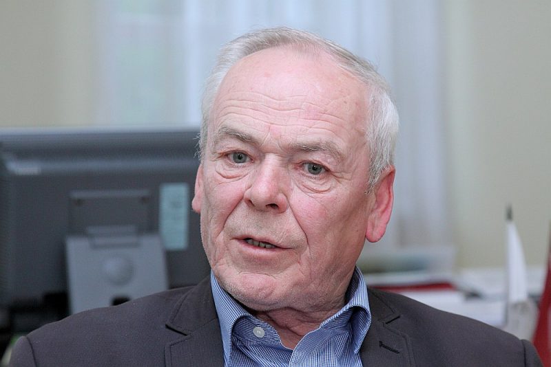Stefans Rāzna: “Mūsu gadījumā iecerēta atgriešanās pie padomju sistēmas pilnā mērā. Bet tā būs negantāka nekā pie padomju režīma.”