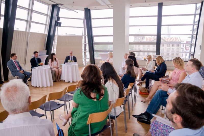 Ekspertu diskusijā “Latvija Eiropā – atbalstāms reģions vai inovāciju lielvalsts”.
