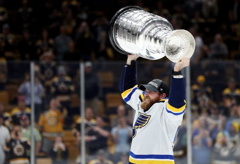 Raiens O’Reilijs kļuva par pirmo hokejistu kopš leģendārā Veina Grecka 1985.gadā, kurš vārtus guvis četrās NHL finālsērijas spēlēs pēc kārtas.