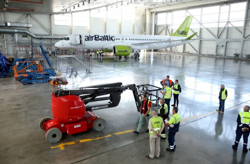 "Intrac Latvija" piegādā akciju sabiedrībai "airBaltic" elektrisko pacēlājplatformu.
