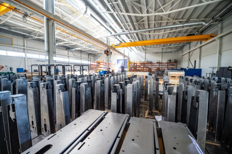 LSEZ “Jensen Metal” SIA, ieguldot gandrīz 10 miljonu eiro, atklāj jaunu melnā metāla izstrādājumu ražotni Karostā.