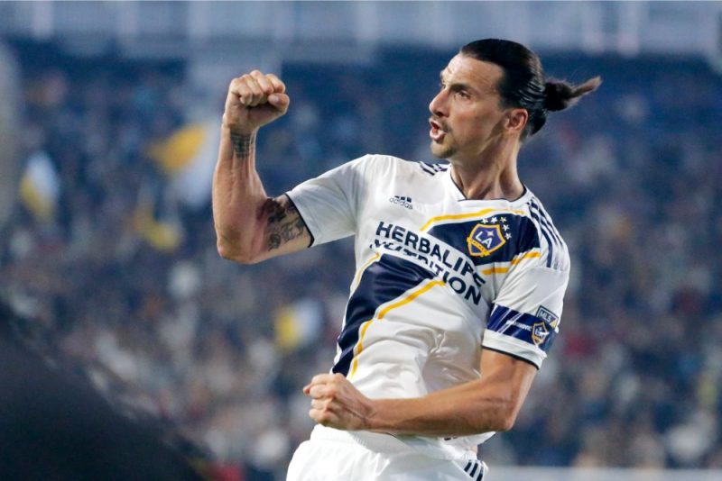 Zlatans Ibrahimovičs atkal spēlēs “AC Milan” rindās.