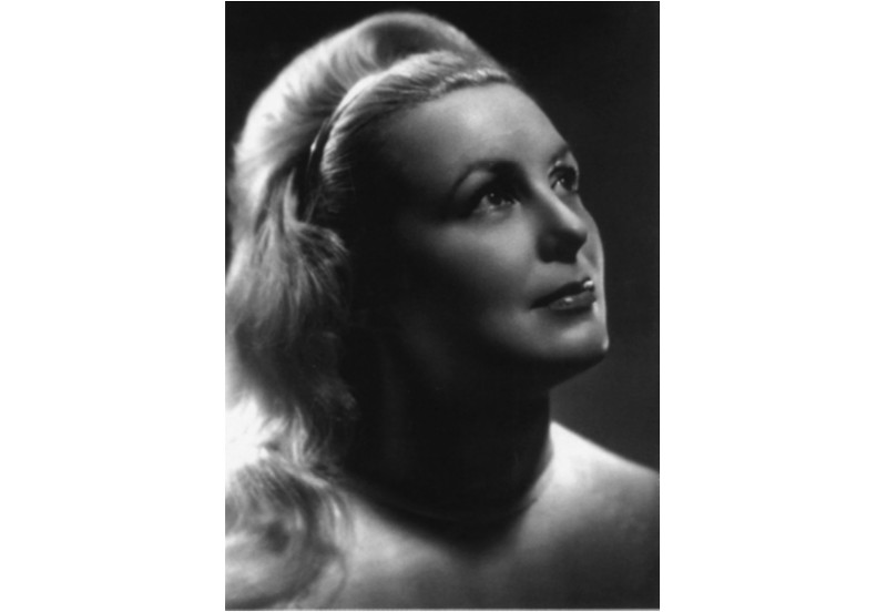 Vija Artmane