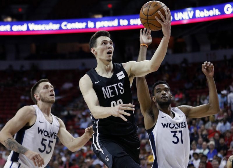 Rodions Kurucs NBA vasaras līgas turnīrā Lasvegasā.