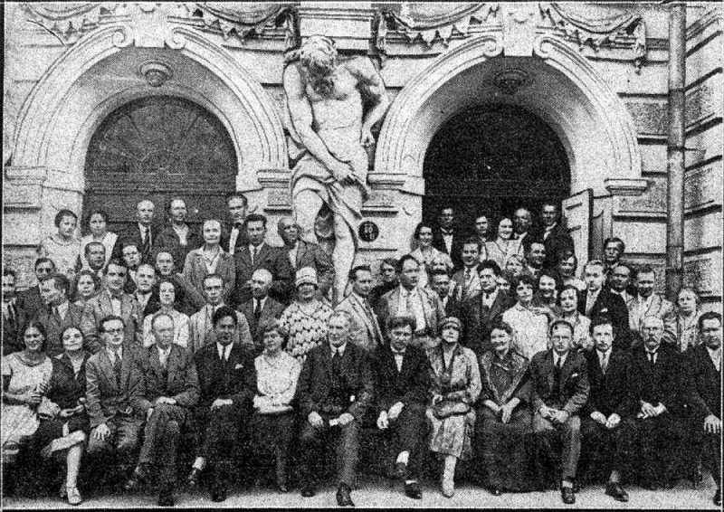 Nacionālā teātra aktieri, sezonu sākot 20. gs. 20. gados.